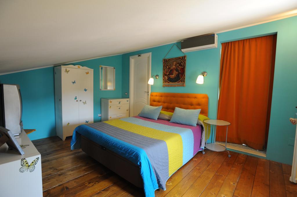B&B Aurora Domus D'A-Mare Pesaro Esterno foto