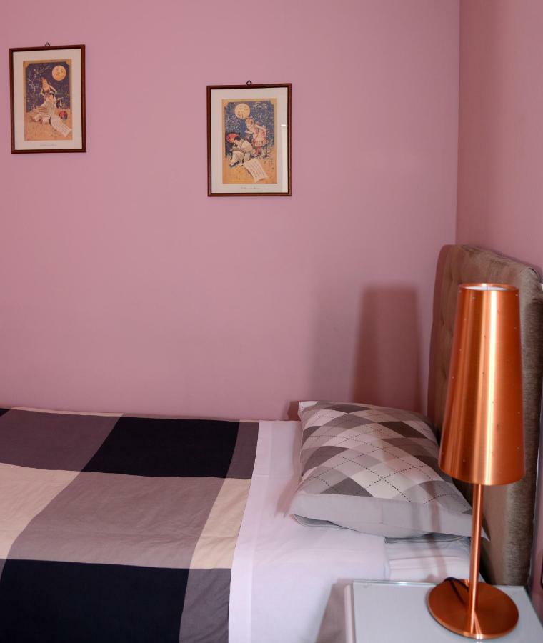 B&B Aurora Domus D'A-Mare Pesaro Esterno foto